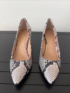 INC International Concepts Black and Cream Snake-Print Pointed Toe Pumps